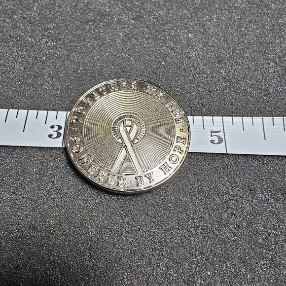 We Are All In This Together Powered By Hope Silver Tone Copper Token Coin shows - Picture 4 of 4